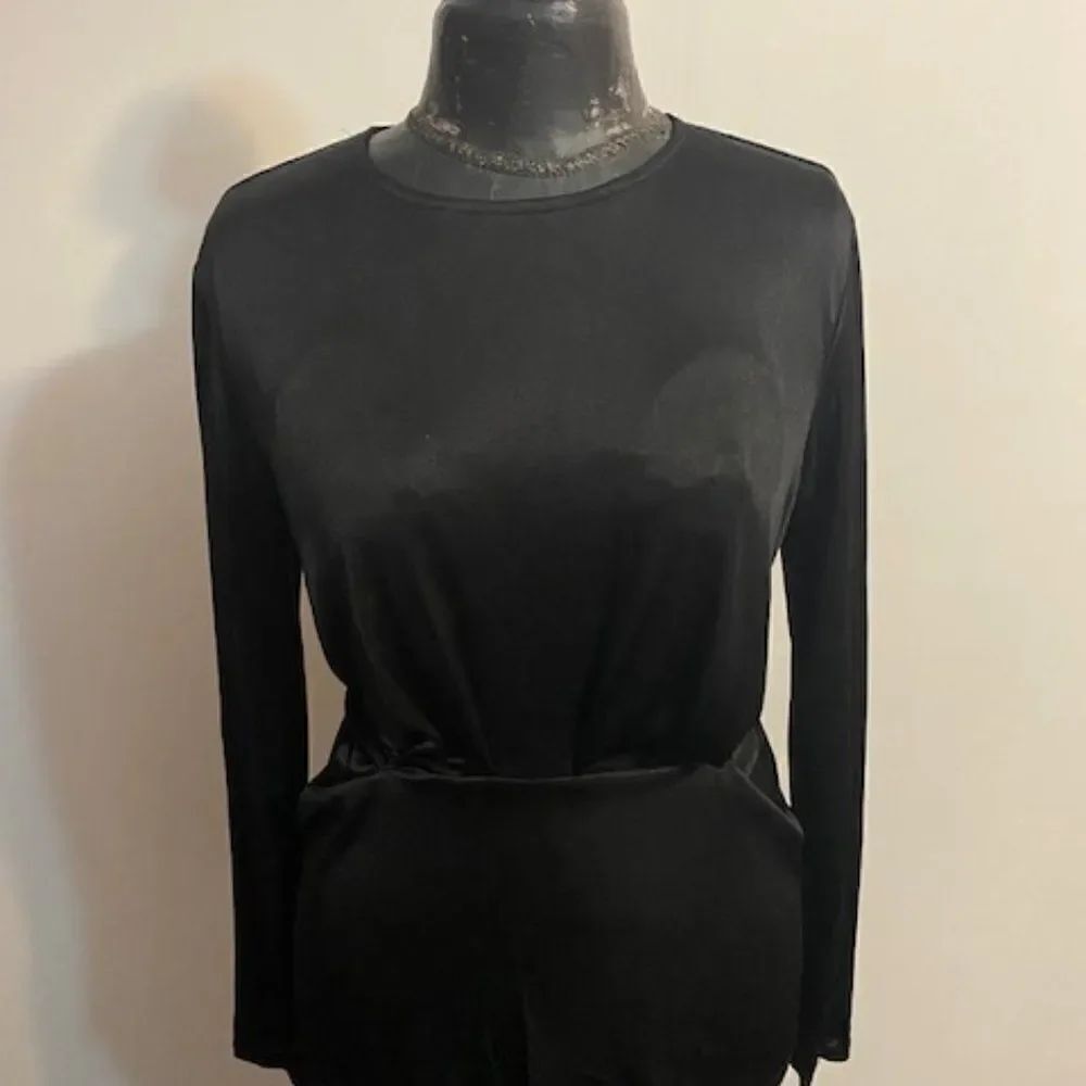 Annabelle Black Satin like top, with tie waist, size Large